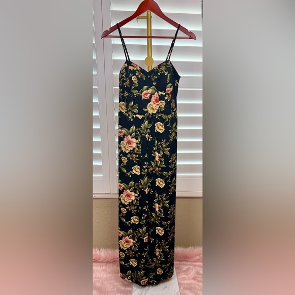 Black Floral Jumpsuit w/Floral Print Sz M, by Xhilaration - Picture 5 of 9